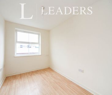 2 bedroom apartment to rent Holly Street, Luton, Bedfordshire, LU1 - Photo 2