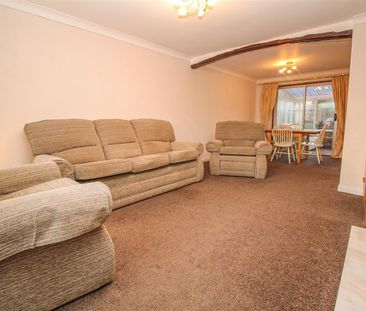 3 Bedroom House - Semi-Detached - Photo 3