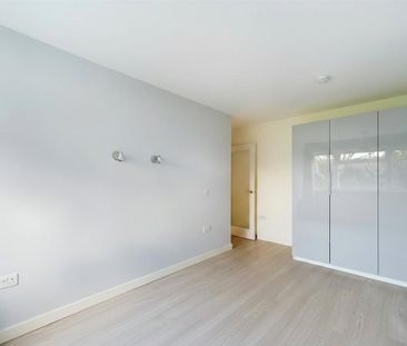 2 bedroom maisonette to rent - Photo 2