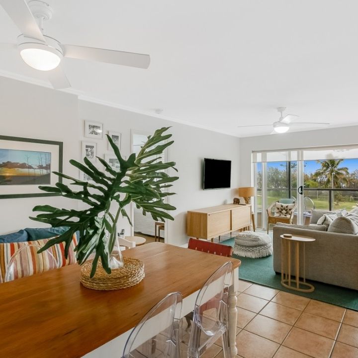 BEACHFRONT UNIT - FURNISHED AND EQUIPPED - Photo 1
