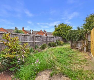 3 bedroom terraced house to rent - Photo 6