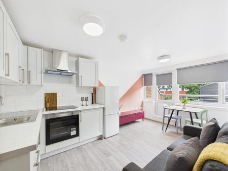 2 bedroom flat to rent - Photo 4