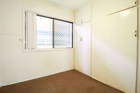 BREAK LEASE - JUST MINUTES TO THE CBD &mldr; BEST VALUE INNER CITY HOME! - Photo 5