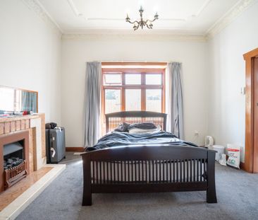 Lovely on Leeds - Photo 2