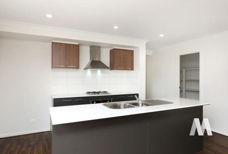 18 Atherton Way, Werribee VIC 3030 - House For Rent | Domain - Photo 2