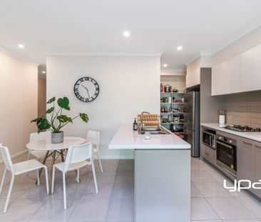 Low Maintenance & Convenient Location - Photo 4