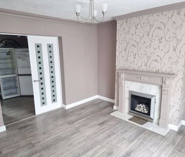 Blay Avenue, Walsall - Photo 6