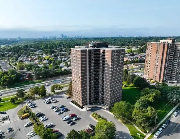 Apartment for rent at 39 Richview Road | 39 Richview Road, Toronto - Photo 1