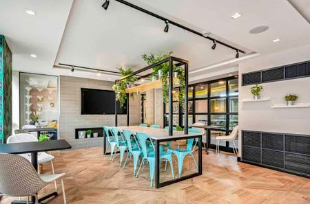 Elegance Apartment - Photo 5