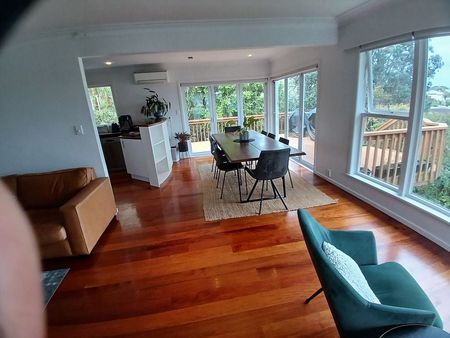 Scenic 4BR Home with Granny Flat! - Photo 4