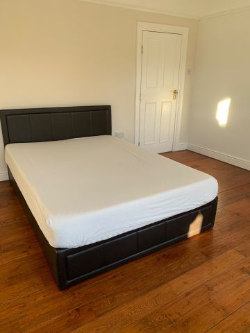 4 Bed Flat, Percy Road, E11 - Photo 4