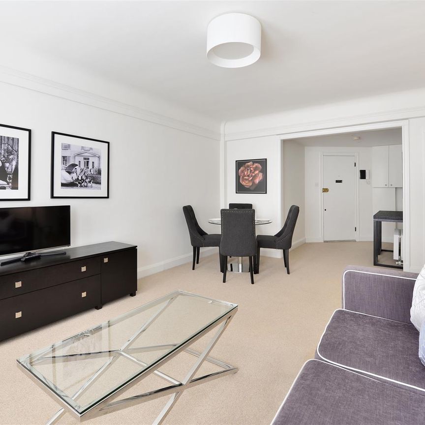 2 bed apartment to rent in FULHAM ROAD, London, SW3 - Photo 1