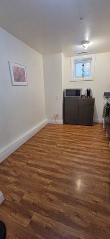 For Lease - 94 Glenholme Avenue, Toronto, Ontario - Photo 3