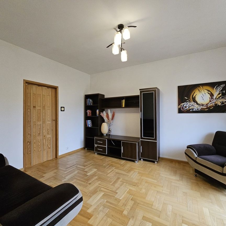 Przestronne dwupokojowe z balkonem blisko metra - Фото 1