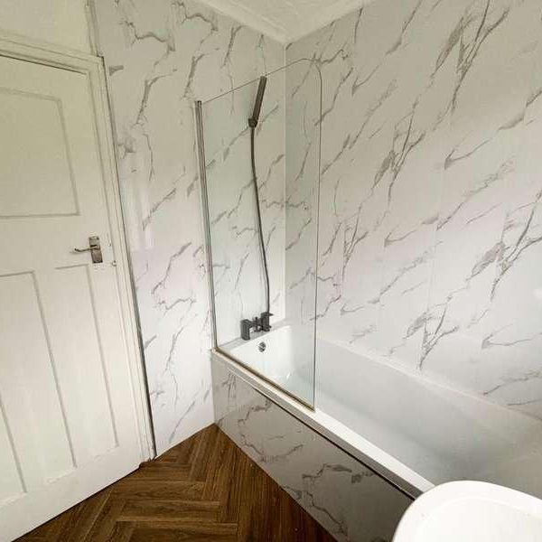 Outwood Road, Radcliffe, Manchester, M26 - Photo 1