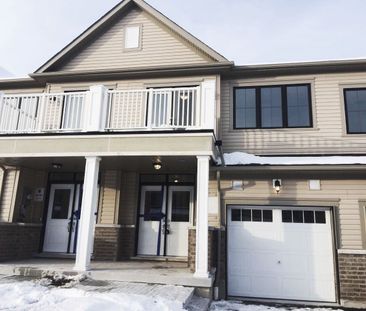 For Lease - 20 Blackpool Lane, East Gwillimbury, Ontario - Photo 5