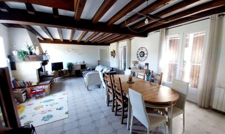 Location Maison 5 pièces 145m² LAMOTHE MONTRAVEL 24230 - Photo 2