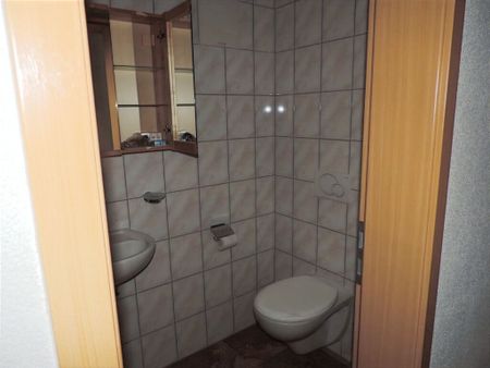 Spacious 3.5-room apartment with sunny balcony in Schnotwill - Photo 3