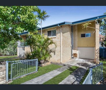 1 Bega Street, Grange, Qld 4051 - Photo 2