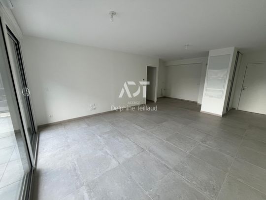 Location Appartement 3 pièces 68m² VOIRON 38500 - Photo 1
