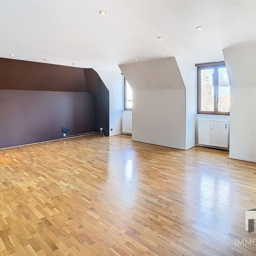 Knap appartement met 3 slpks op de markt van Diest (124m²)! - Photo 1