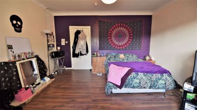 5 bedroom Flat in Bed), Burley - Photo 5