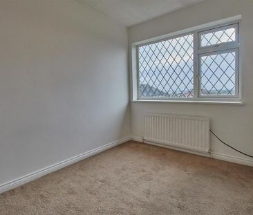 2 bedroom semi-detached house to rent - Photo 4