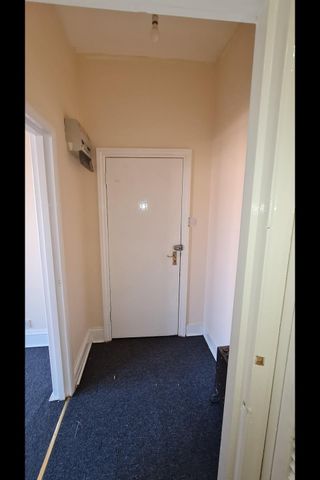 Studio Flat, St James's Road, CR0 - Photo 2