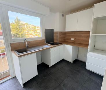 Location Appartement 3 pièces 71m² NICE 06000 - Photo 6