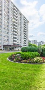 4415 Bathurst Street - Photo 3