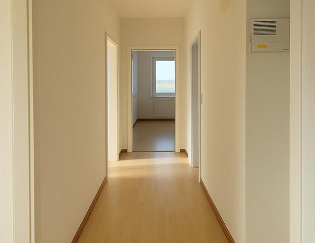 Charmante 3-Zimmer-Wohnung mit Sonnenbalkon in gepflegtem 6-Parteien-Haus - Photo 1