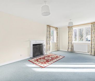 3 bedroom detached house to rent - Photo 3