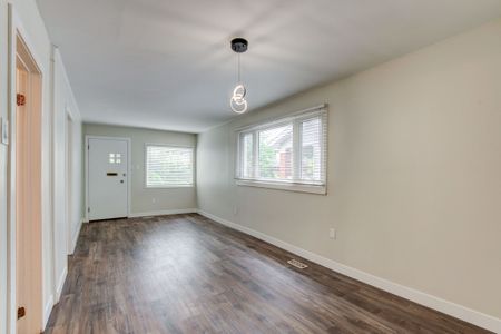 For Lease - 210 Emery Street, London South, Ontario - Photo 3