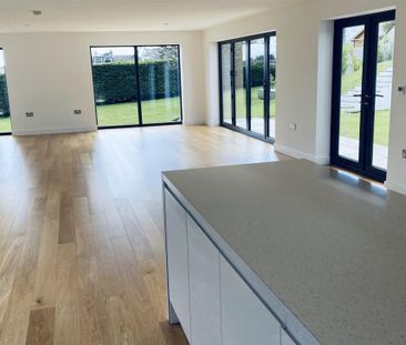 Melcorn Drive, Newton, SA3 4UN, Swansea - Photo 2