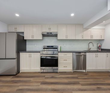 For Lease - 136 Holm Crescent, Markham, Ontario - Photo 3