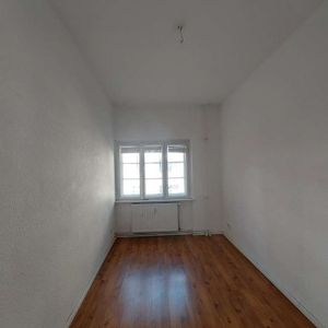 3-Zimmer-Wohnung mit Loggia und viel Potenzial wartet auf neue Mieter! - Photo 2