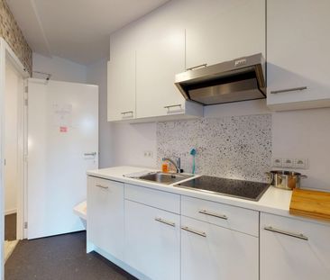 Beautiful furnished student room - AVAILABLE IMMEDIATELY!! - Foto 1