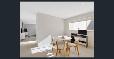 Spacious 4-Bedroom Home Offering Comfort, Style & Lakeside Convenience - Photo 3