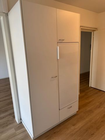 "Grosszügige 3.5 Zimmerwohnung am Wiesenplatz mit 2 Balkonen" - Foto 5
