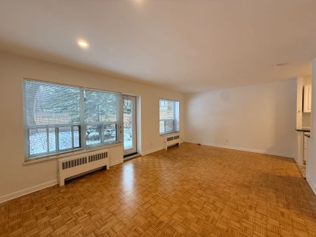 For Lease - 28 Upper Canada Drive Unit# 112, Toronto, Ontario - Photo 2
