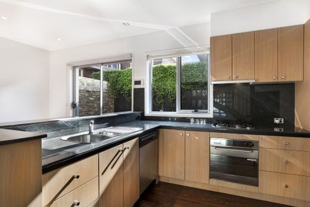 Thinking of selling? Contact our agent - Photo 4