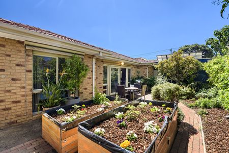 2/58 Macrina Street, Oakleigh East VIC 3166 - Apartment For Rent | Domain - Photo 4