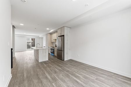 For Lease - 12 Mermot Lane, Richmond Hill, Ontario - Photo 2