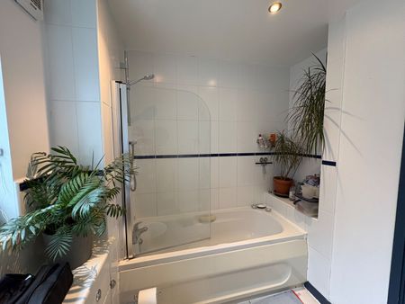 Room in a Shared House, New England St, BN1 - Photo 4