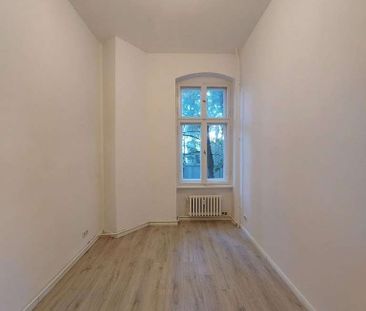 Individuell geschnittene 2-Zimmer-Wohnung mit Balkon steht zur Vermietung! - Photo 2