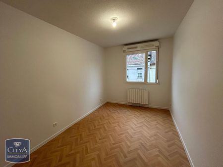 Location Appartement 3 pièces 65m² VILLEURBANNE 69100 - Photo 2