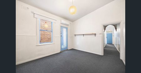 Simplistic Living! - Photo 3