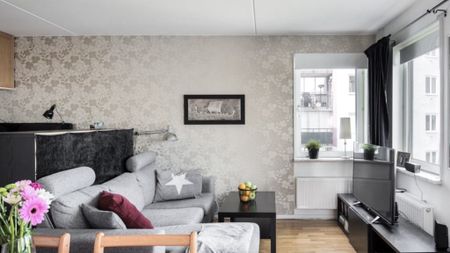 Munkhättevägen, Tumba - Photo 2