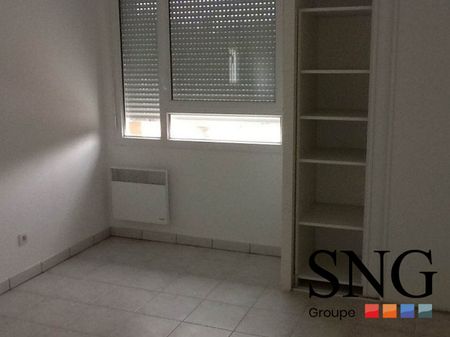 T2 AVEC TERRASSE ET PARKING - Photo 2