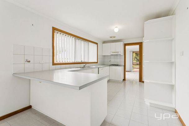 1B Iolanda Street, Rye – Spacious Family Living in a Leafy Location - Photo 1